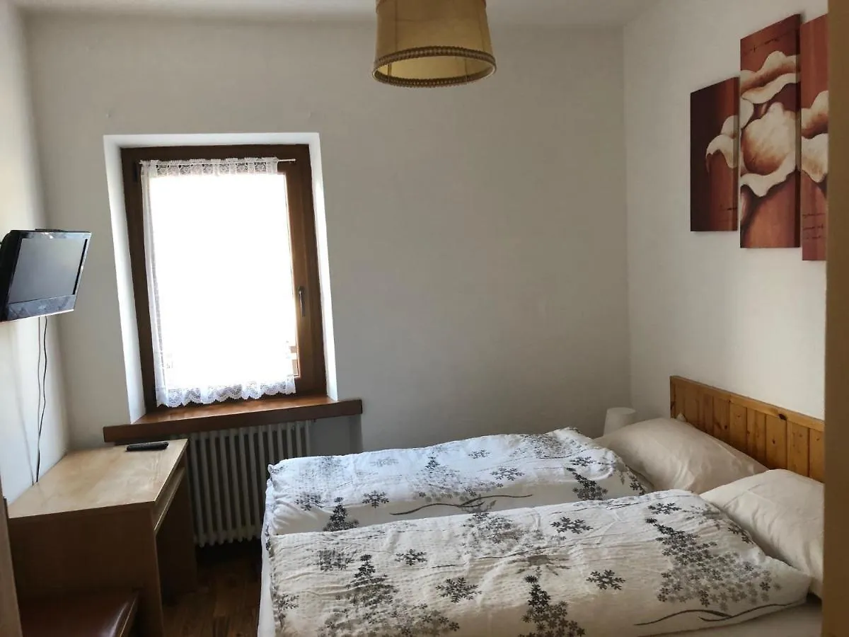 B&B Astor Alleghe Bed and breakfast