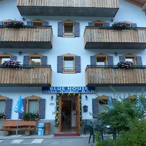 Meuble Blue House Bed and breakfast